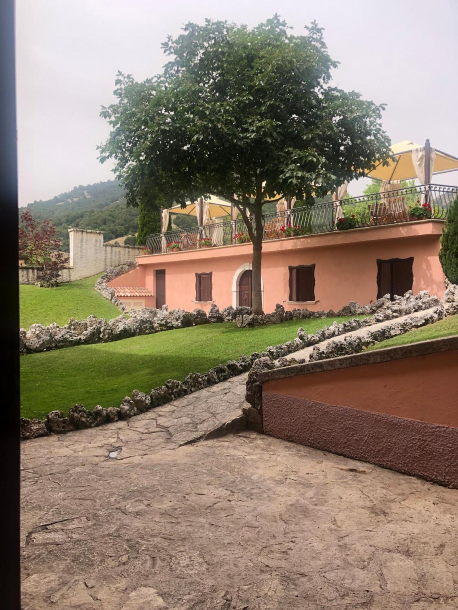 Hotel Bucaneve เปสกัสเซโรลี ภายนอก รูปภาพ