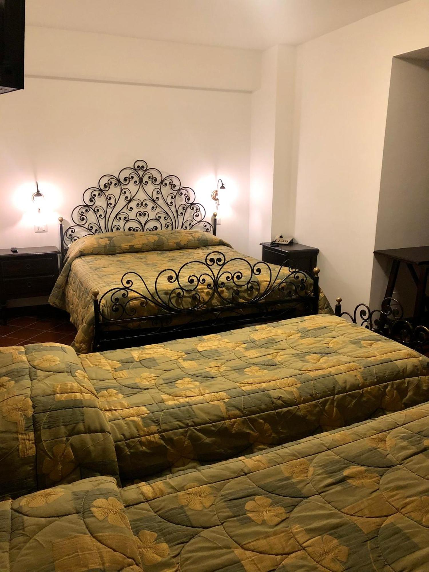 Hotel Bucaneve เปสกัสเซโรลี ภายนอก รูปภาพ